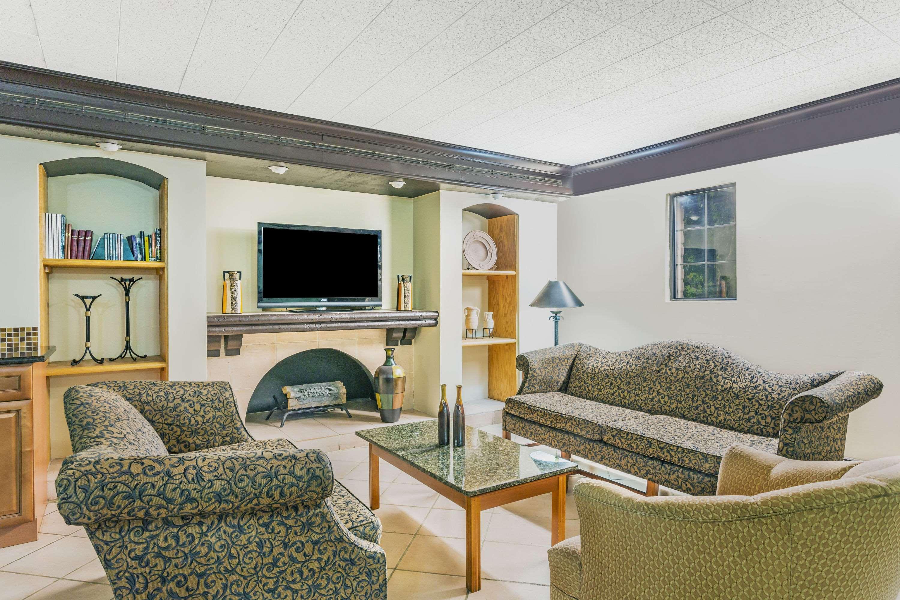 Econo Lodge Richmond-North Chesterfield Εξωτερικό φωτογραφία